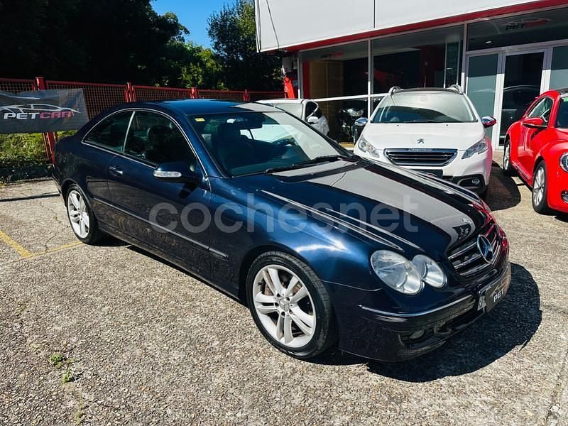 Azul Usado 2005 Mercedes CLK320 Avantgarde Coupe | 9990 € (Un poco caro) - Imagen 1/4
