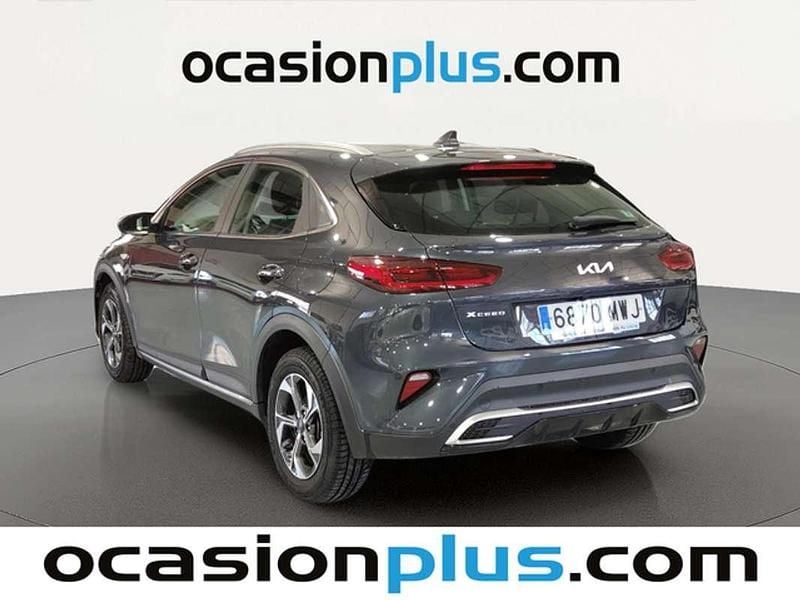 Usado Kia XCeed 101 CV (74 kW) 2024 Gris SUV