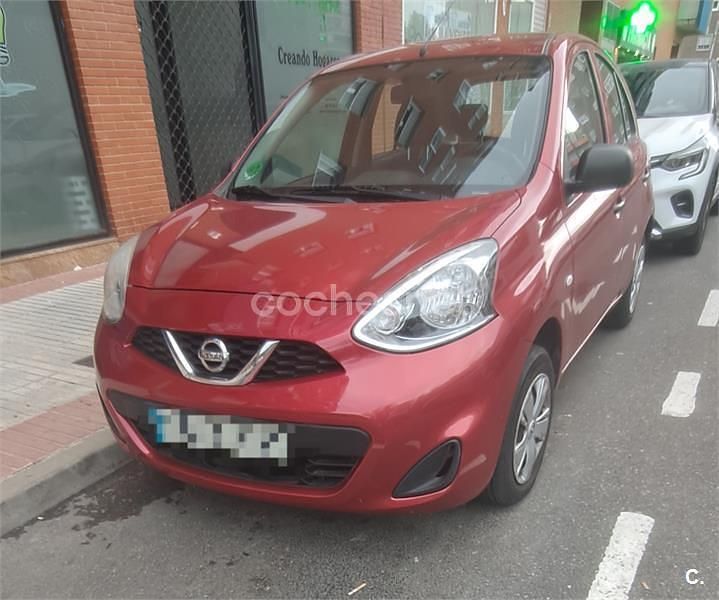 Usado Nissan Micra Visia 80 CV (58 kW) 2017 Granate Utilitario