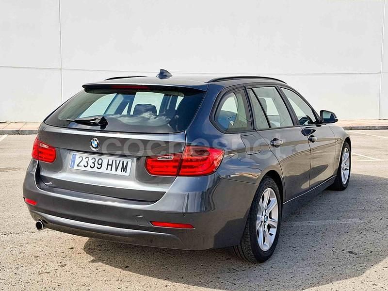 Usado BMW 320 Efficient Dynamics 163 CV (119 kW) 2014 Gris / plata Familiar