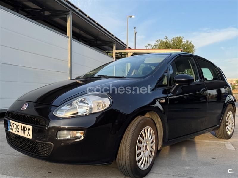 Negro Usado 2013 Fiat Punto Easy Utilitario | 5500 € (Precio justo) - Imagen 1/4