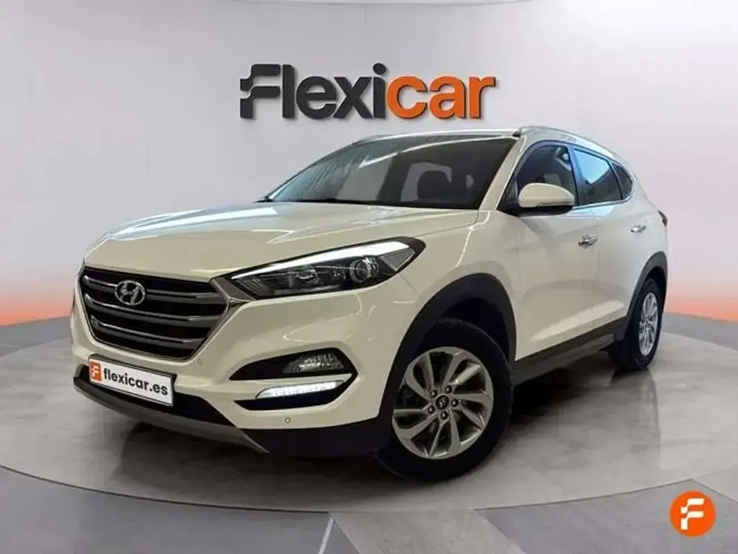 Usado Hyundai Tucson 132 CV (97 kW) 2016 Blanco SUV