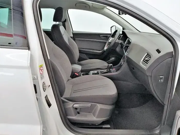 Usado Seat Ateca Style 150 CV (110 kW) 2025 Blanco SUV