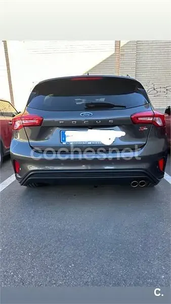 Usado Ford Focus ST-Line 125 CV (91 kW) 2019 Gris / plata Berlina