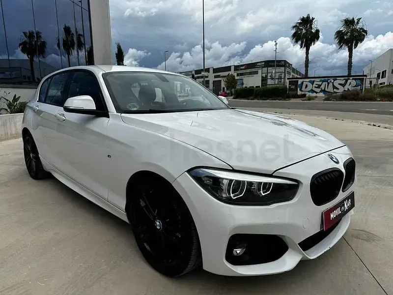 Używany BMW 118 M Sport 136 KM (100 kW) 2019 Biały Hatchback