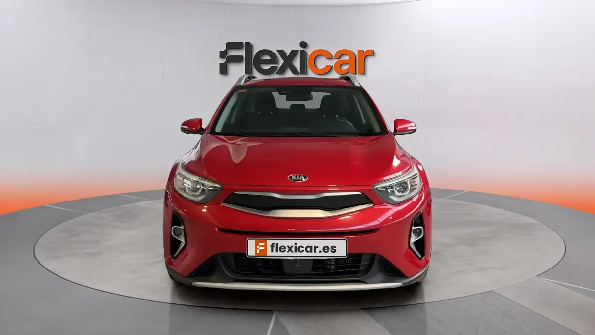 Usado Kia Stonic 101 CV (74 kW) 2021 Rojo SUV