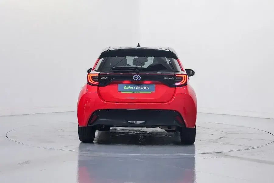 Usado Toyota Yaris Plus 116 CV (85 kW) 2021 Utilitario