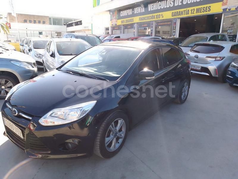 Negro Usado 2013 Ford Focus Titanium Berlina | 8000 € (Precio justo) - Imagen 1/4