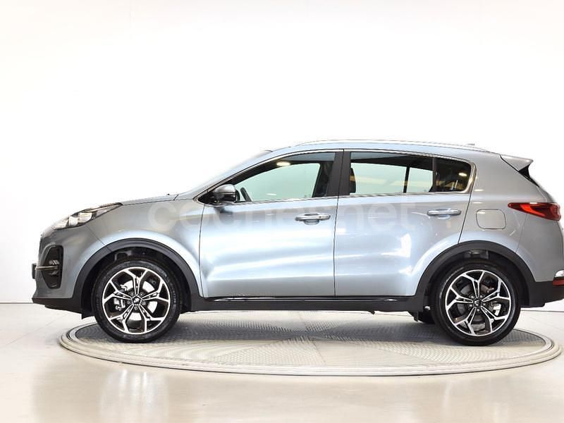 Usado Kia Sportage GT-Line 136 CV (100 kW) 2021 Gris / plata SUV