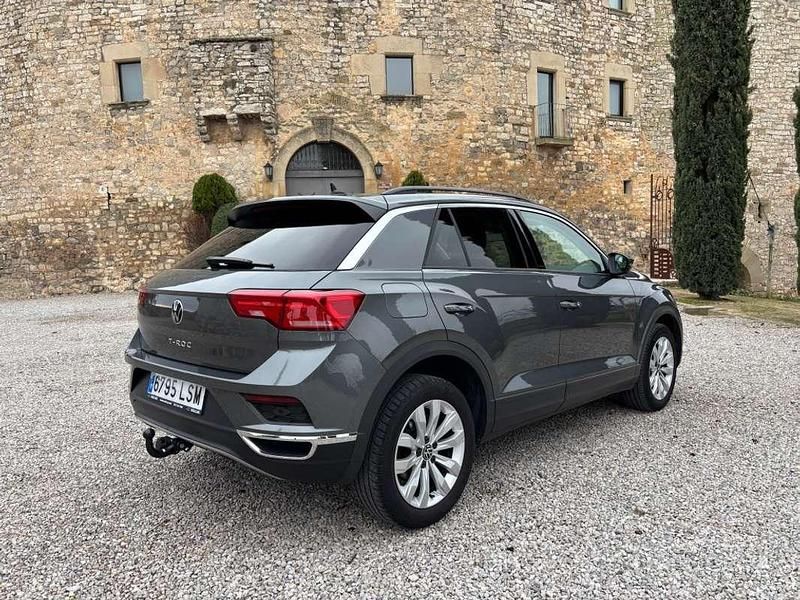 Usado VW T-Roc Advance 150 CV (110 kW) 2021 Gris SUV