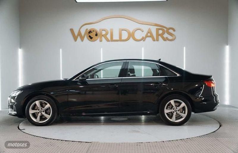 Usado Audi A4 Advanced Plus 136 CV (100 kW) 2020 Negro Berlina