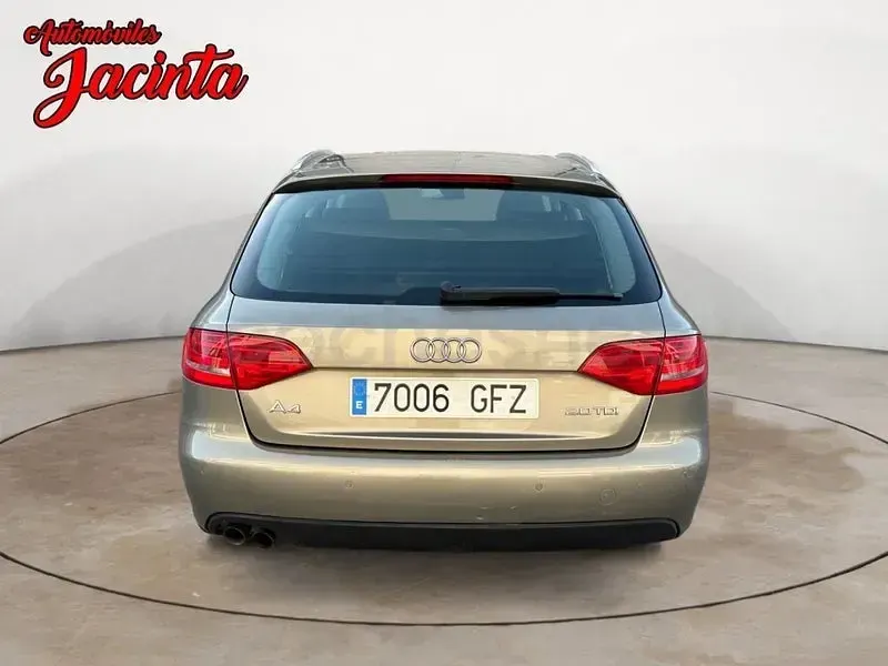 Usado Audi A4 143 CV (105 kW) 2008 Beige Familiar