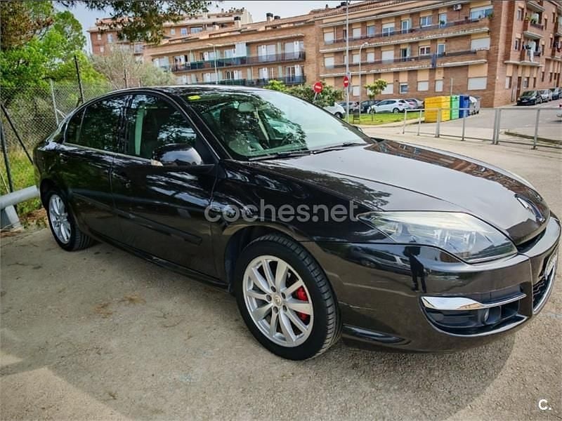 Usado Renault Laguna III Dynamique 110 CV (80 kW) 2012 Negro Berlina