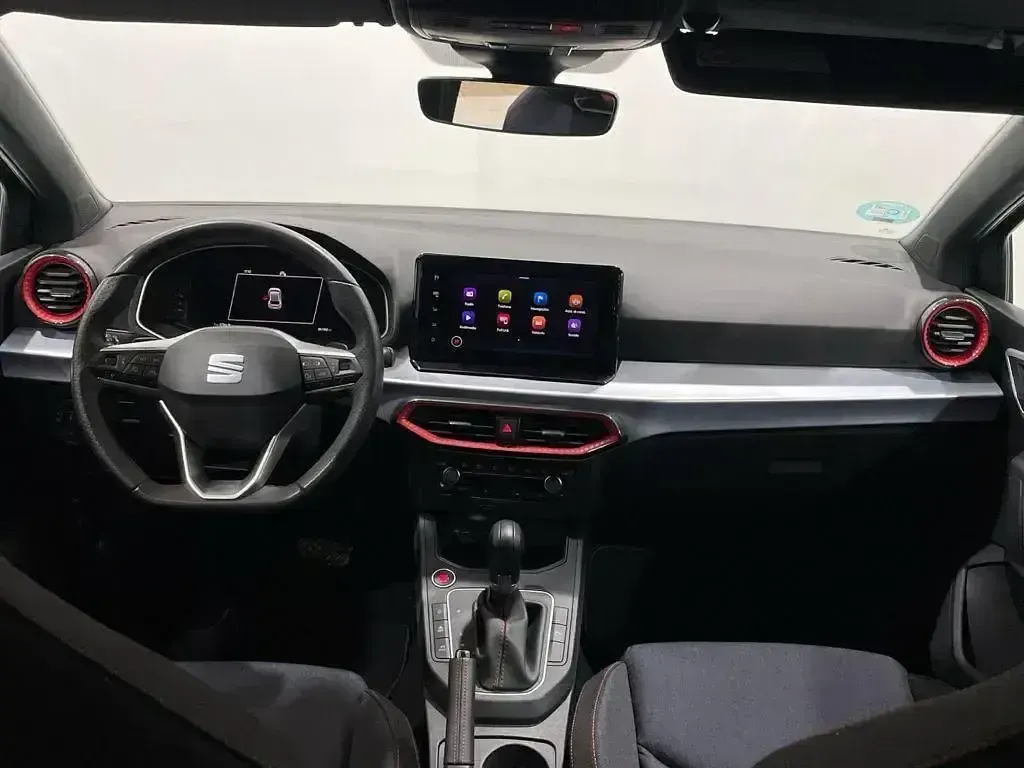 Usado Seat Ibiza FR 150 CV (110 kW) 2024 Gris Utilitario