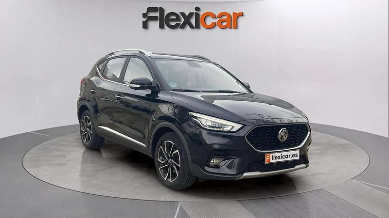 Usado MG ZS Luxury 111 HP (81 kW) 2022 Preto Sedan