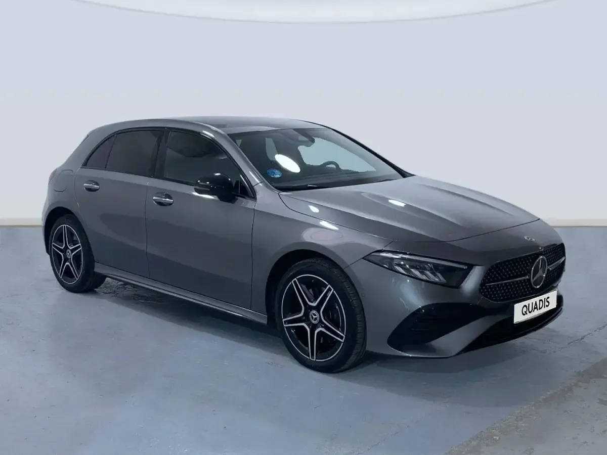 Usado Mercedes A250 218 CV (160 kW) 2025 Gris