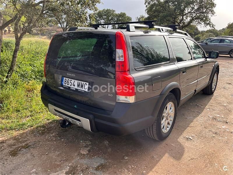 Usado Volvo XC70 Kinetic 210 CV (154 kW) 2006 Marrón Familiar