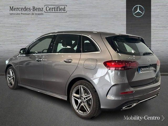 Usado Mercedes B250e 218 CV (160 kW) 2025 Gris montaña Monovolumen