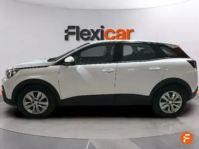 Usado Peugeot 3008 Active 130 CV (95 kW) 2018 Blanco SUV