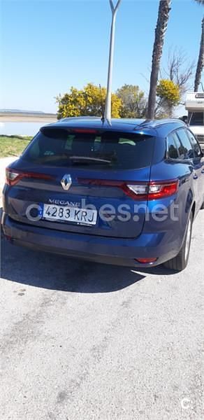 Usado Renault Mégane GrandTour LIMITED 130 CV (95 kW) 2018 Azul Familiar