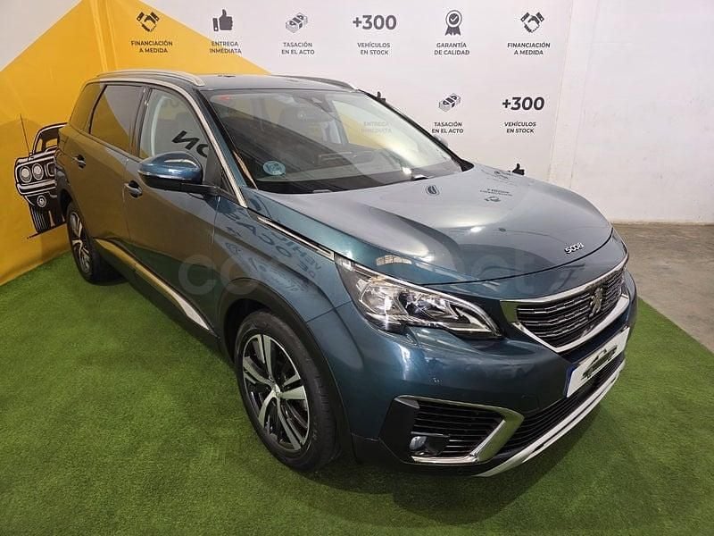 Usado Peugeot 5008 GT-line 130 CV (95 kW) 2019 Azul SUV