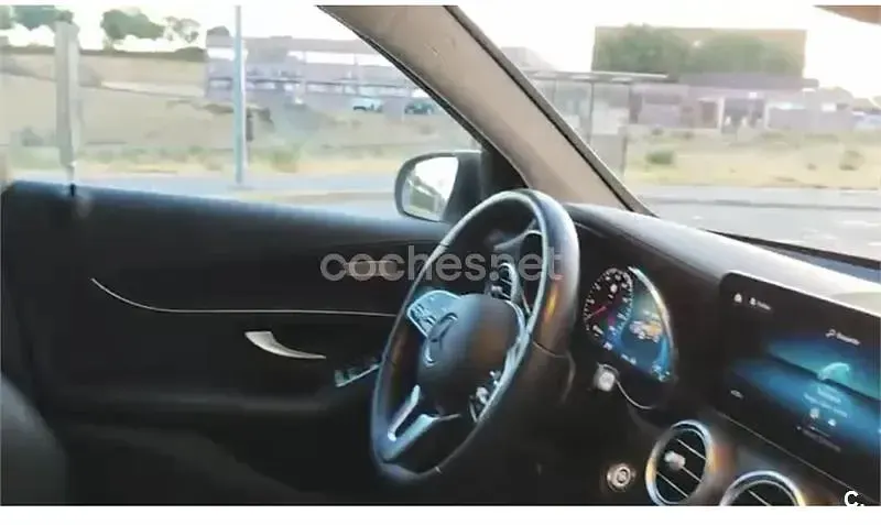 Usado Mercedes GLC220 170 CV (125 kW) 2020 Gris / plata SUV