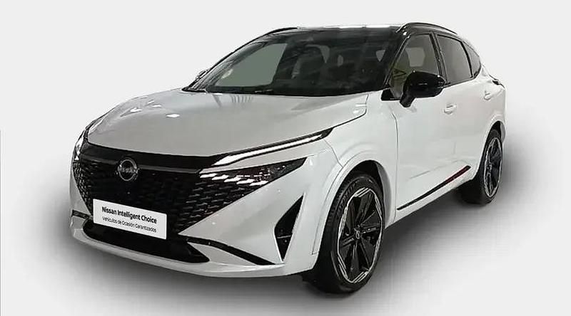 Usado Nissan Qashqai 140 CV (102 kW) 2025 Lunar white con techo midnight SUV