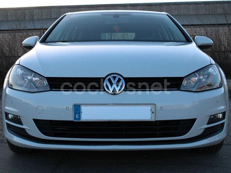 Usado VW Golf VII Advance 150 CV (110 kW) 2013 Blanco Berlina