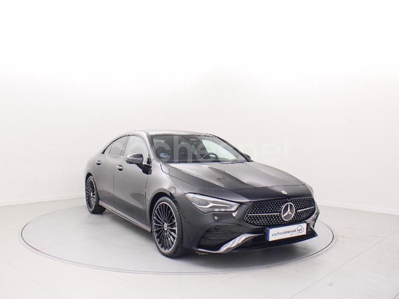 Negro Usado 2024 Mercedes CLA200 Berlina | 40.900 € (Precio justo) - Imagen 1/4