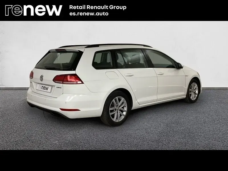 Usado VW Golf VIII Edition 130 CV (95 kW) 2020 Blanco Familiar