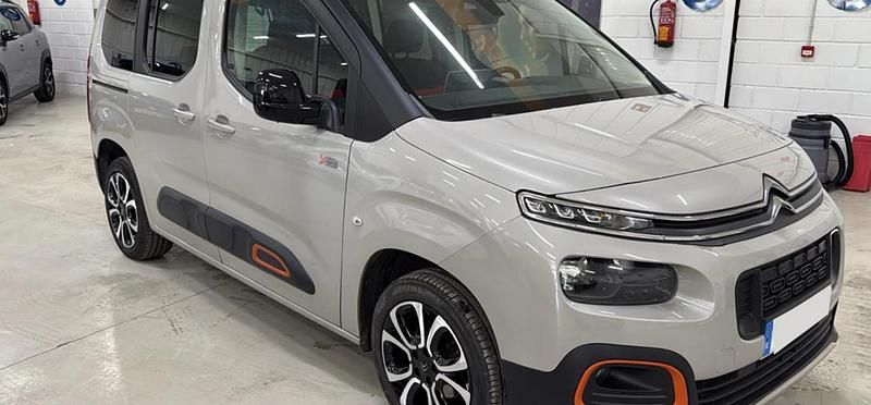 Gris ceniza Usado 2020 Citroën Berlingo Live Monovolumen | 17.720 € (Precio justo) - Imagen 1/4