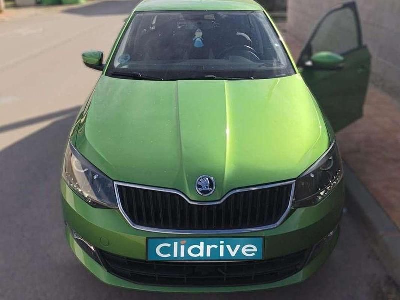 Usado Skoda Fabia Ambition 75 CV (55 kW) 2017 Verde Utilitario
