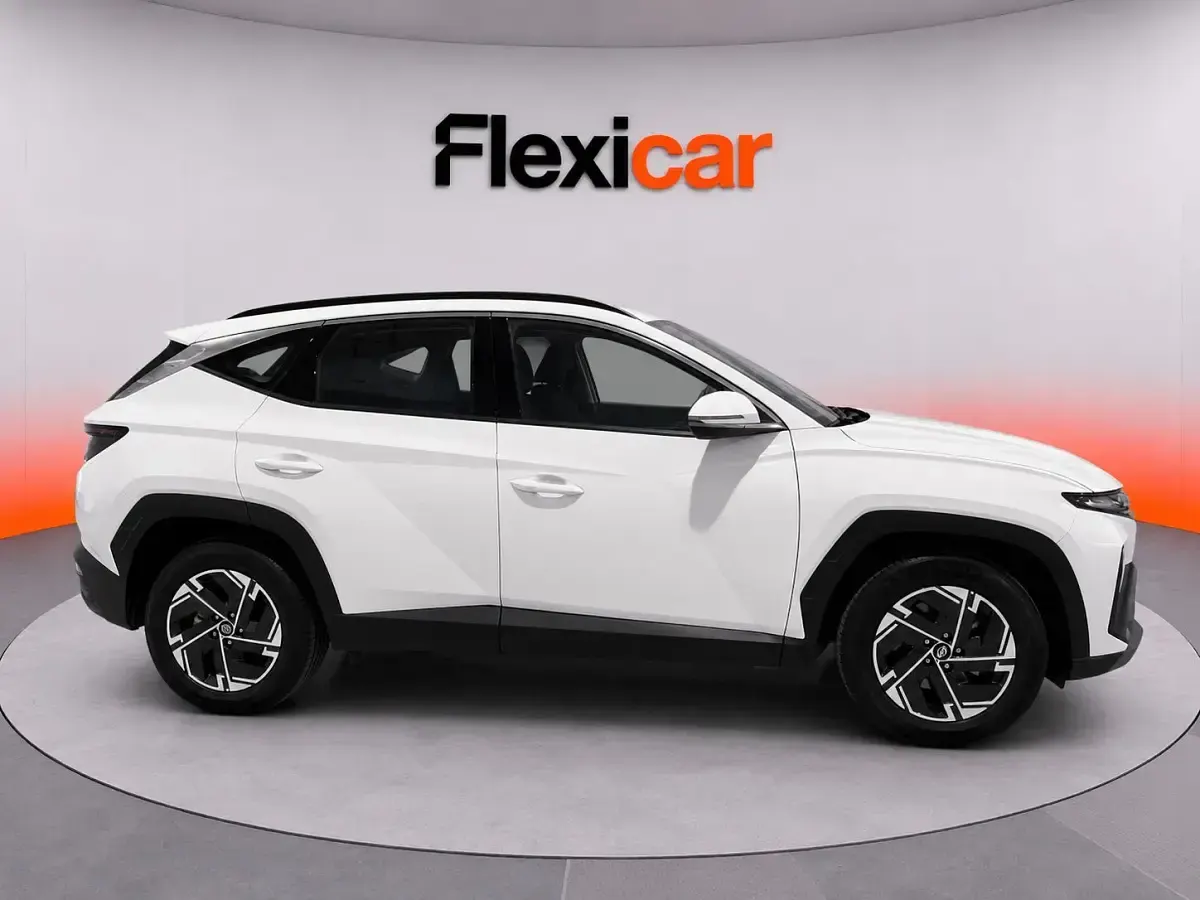 Usado Hyundai Tucson 136 CV (100 kW) 2024 Blanco SUV