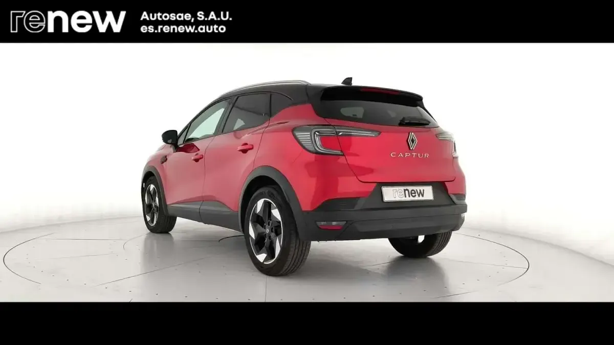 Usado Renault Captur Techno 101 CV (74 kW) 2025 Rojo SUV