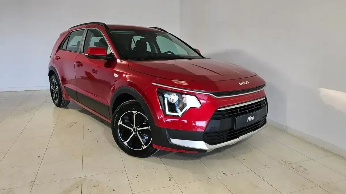 Novo Kia Niro 138 HP (101 kW) 2025 Vermelho SUV