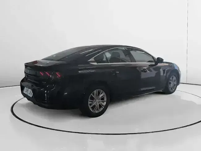 Usado Peugeot 508 Active 130 CV (95 kW) 2020 Negro Berlina
