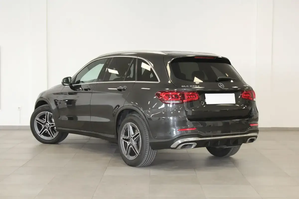 Usado Mercedes GLC220 194 CV (142 kW) 2022 Gris SUV