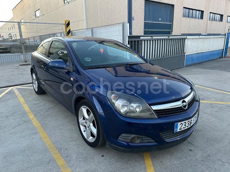 Usado Opel Astra GTC Sport 100 CV (73 kW) 2008 Azul Berlina