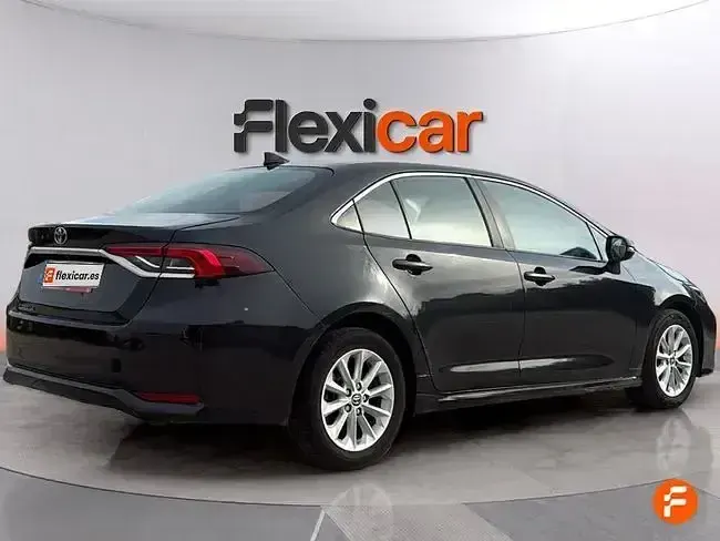 Usado Toyota Corolla Active 140 CV (102 kW) 2023 Negro Utilitario