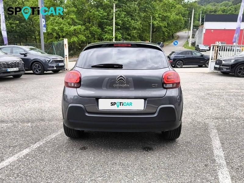Usado Citroën C3 Shine 102 CV (75 kW) 2022 Gris Utilitario
