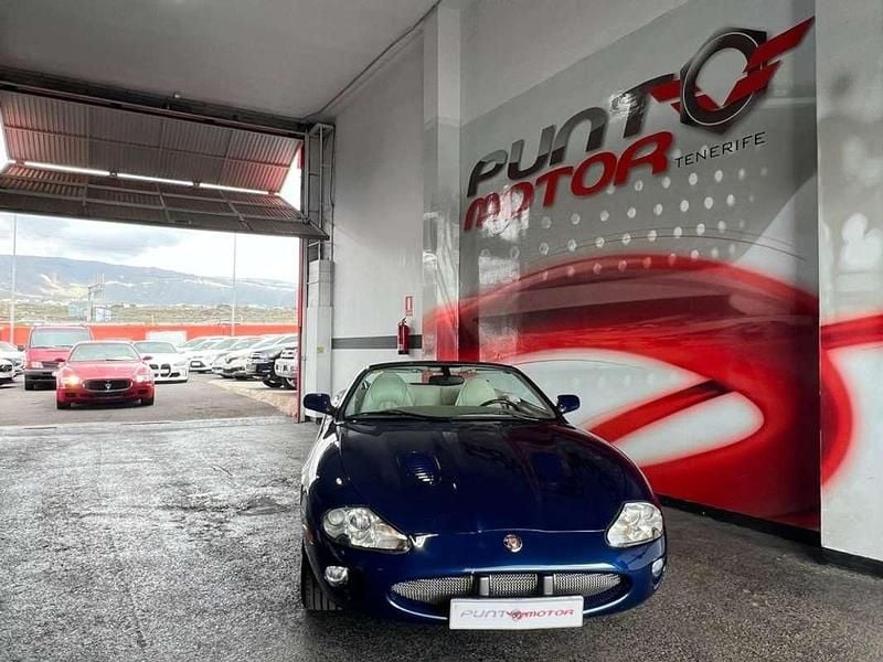 Usado Jaguar XKR 370 CV (272 kW) 2000 Azul Descapotable
