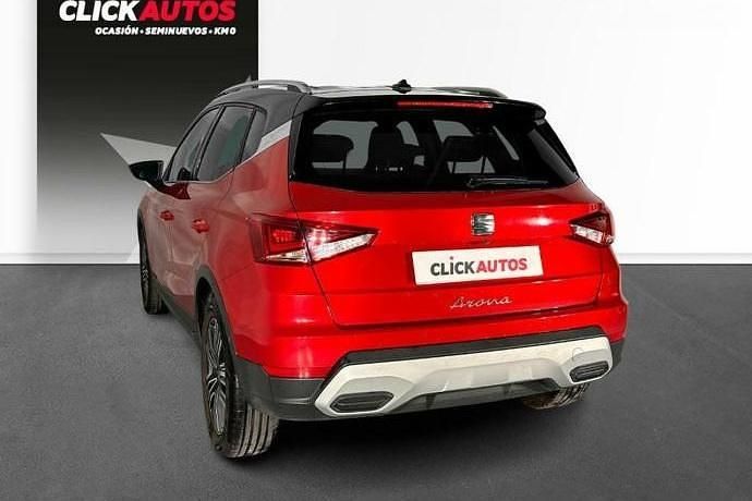 Usado Seat Arona Xperience 111 CV (81 kW) 2023 Rojo SUV