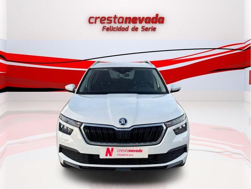 Usado Skoda Kamiq Ambition 110 CV (80 kW) 2021 Blanco SUV