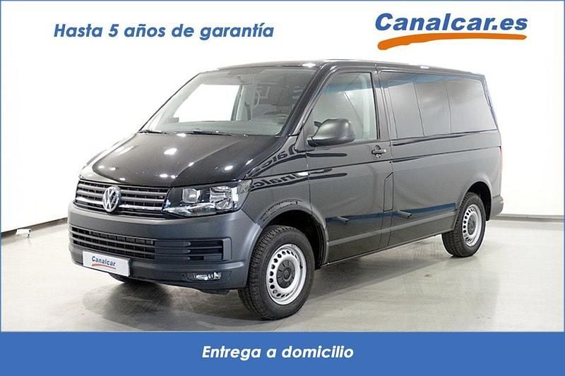 Usado VW Caravelle Trendline 150 CV (110 kW) 2016 Negro Monovolumen