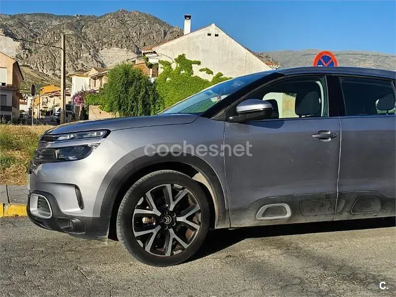 Usado Citroën C5 Aircross Live 131 CV (96 kW) 2019 Gris / plata SUV