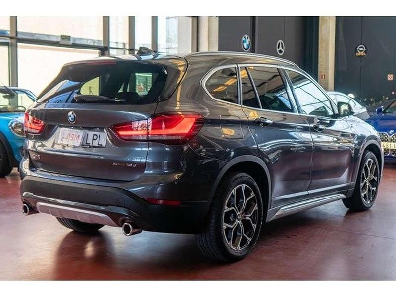 Usado BMW X1 Sport Line 150 CV (110 kW) 2021 Gris SUV