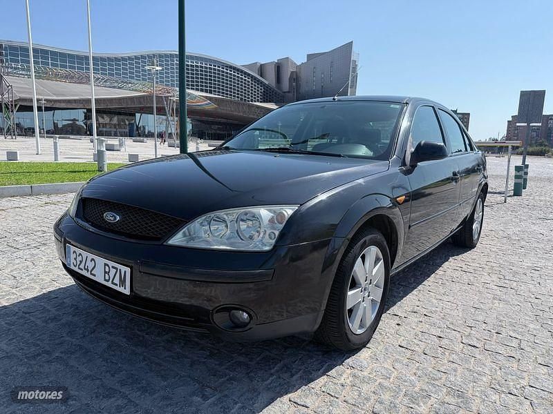 Azul Usado 2002 Ford Mondeo Ghia Berlina | 4500 € (Precio justo) - Imagen 1/4