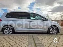 Usado VW Touran Advance 150 CV (110 kW) 2021 Gris / plata Monovolumen