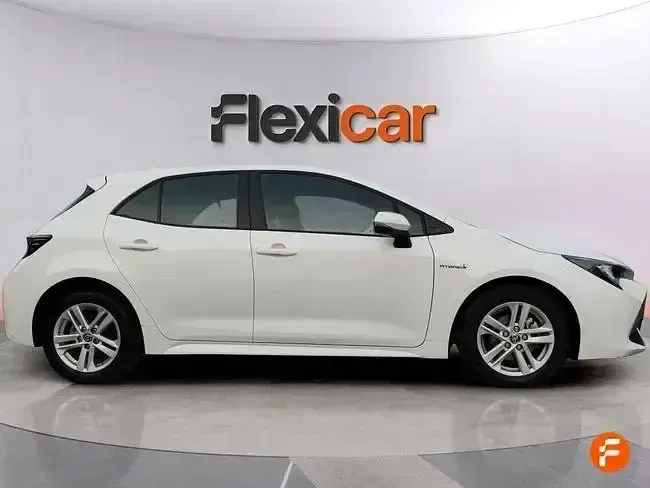 Occasion Toyota Corolla Business Edition 122 PK (89 kW) 2021 Wit