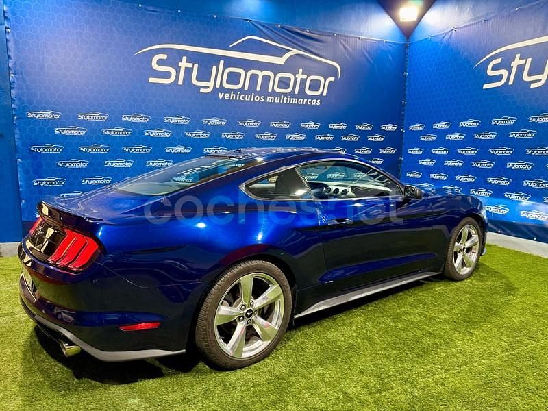 Usado Ford Mustang Fastback 314 CV (230 kW) 2019 Azul Coupe